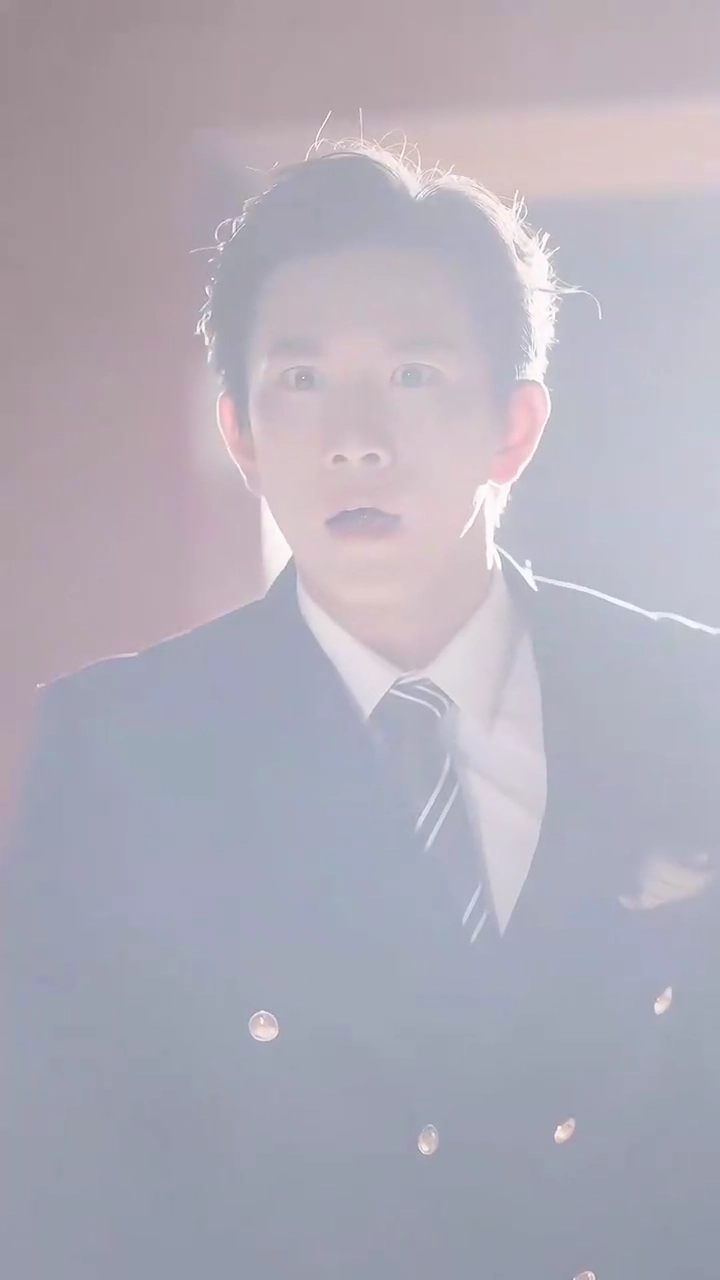 転生後の運命の出会い写真