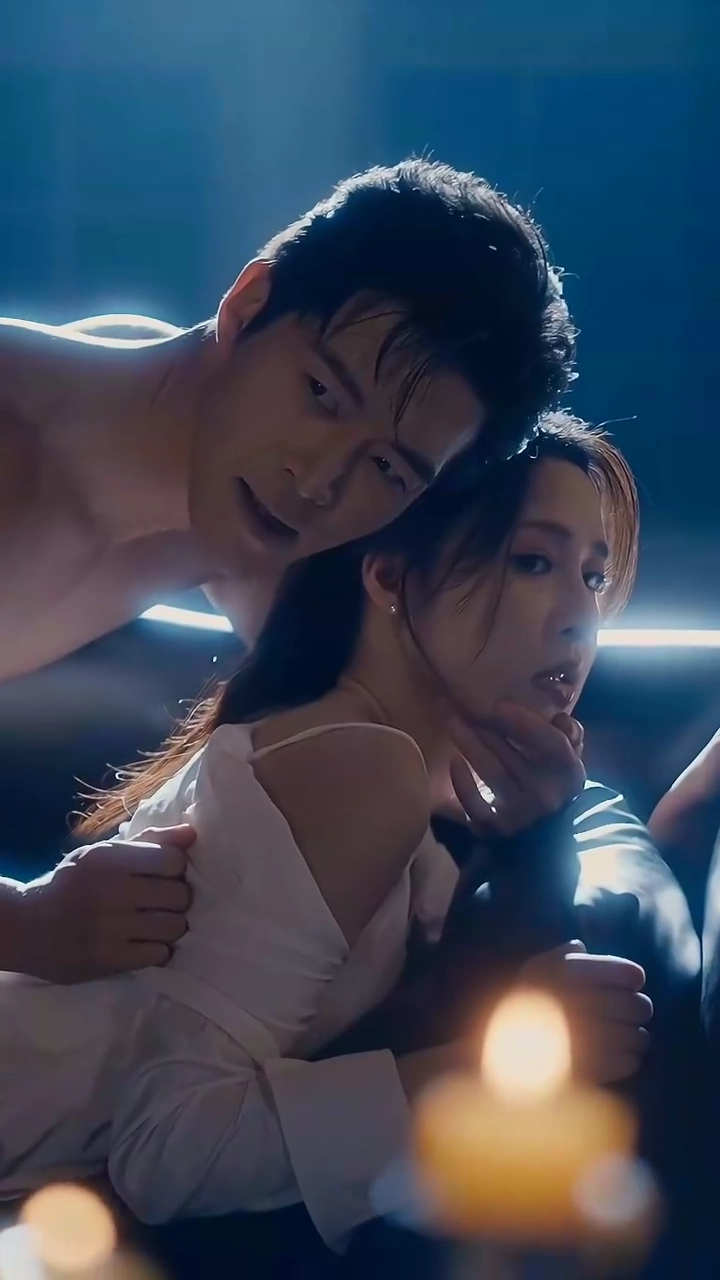 深淵の囁き写真