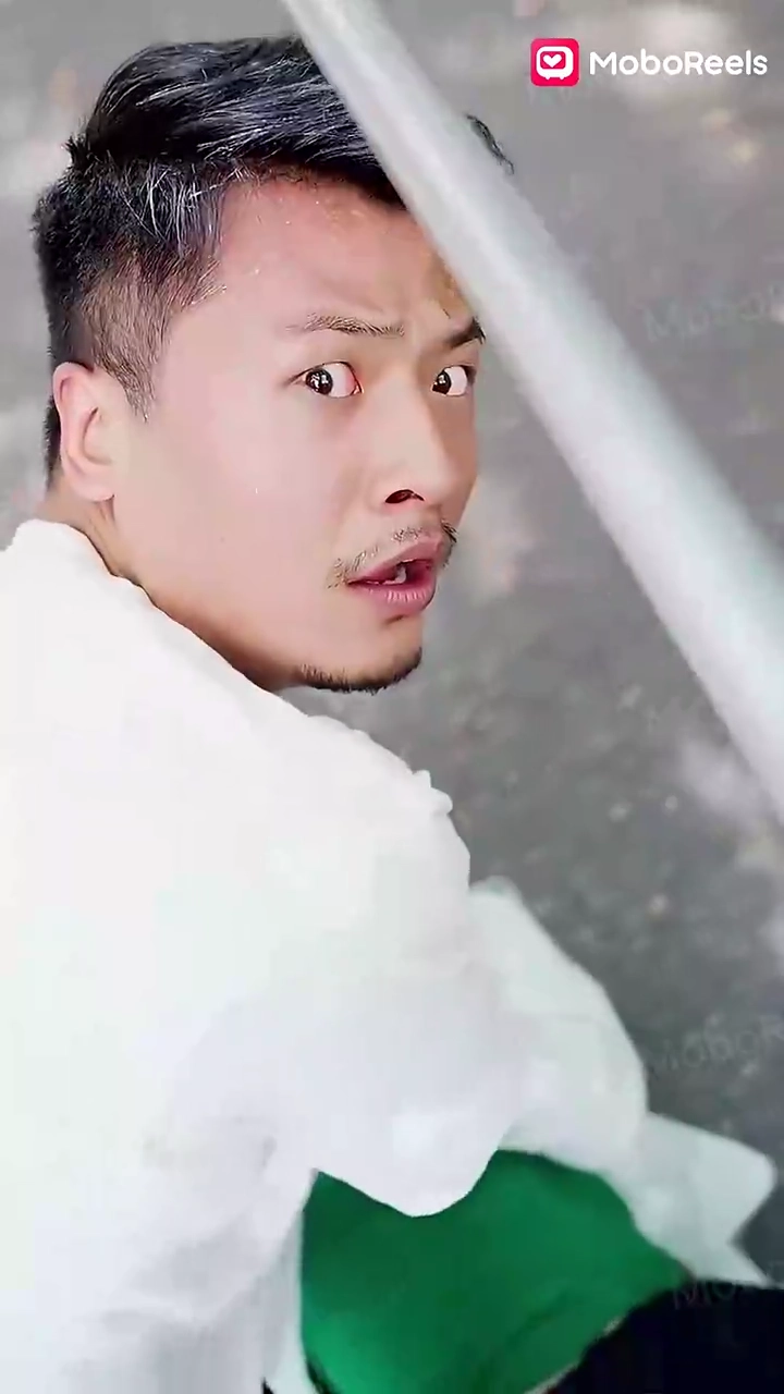 警備員の父がまさかの世界一の大富豪だった写真