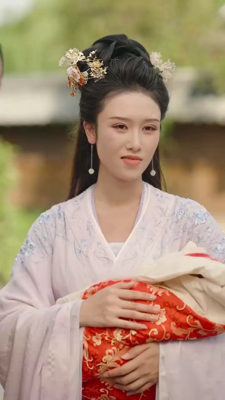 荒年を救う五歳の少女写真