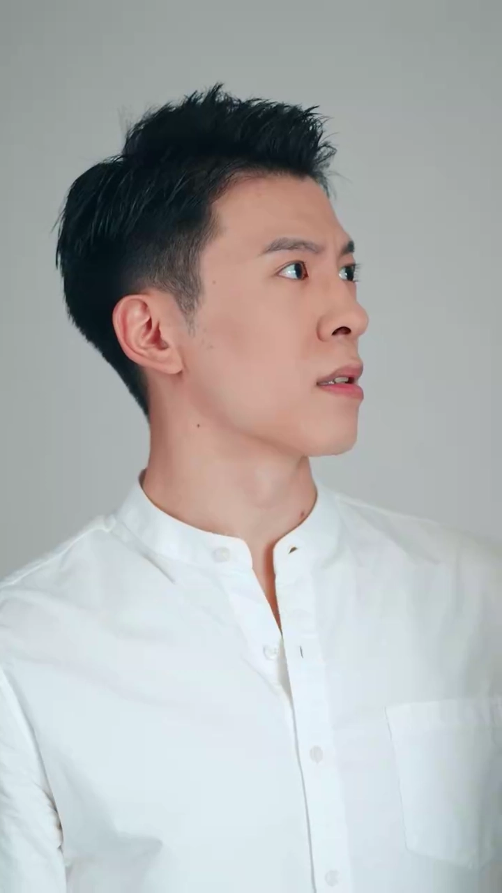 おっさん、人間違ってない？写真