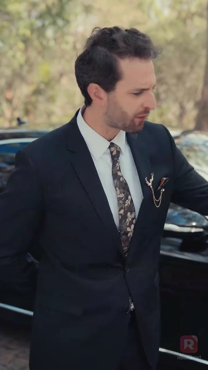 薔薇は棘を隠す写真