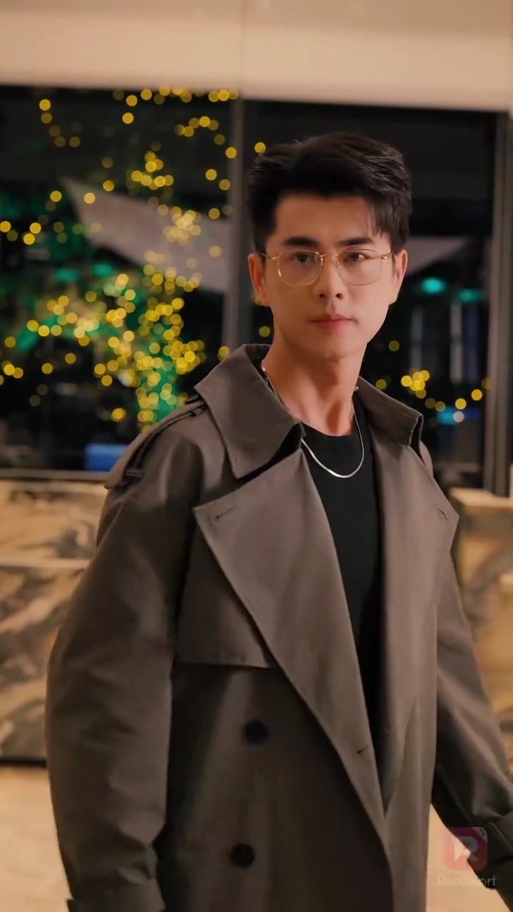 十年越しの片想い、偽装結婚から始まる写真