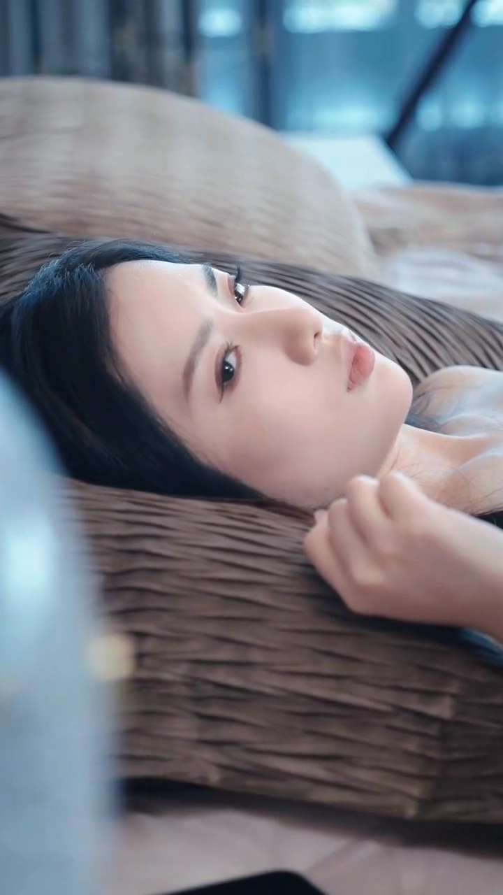 美女宿泊人に 囲まれた？！写真