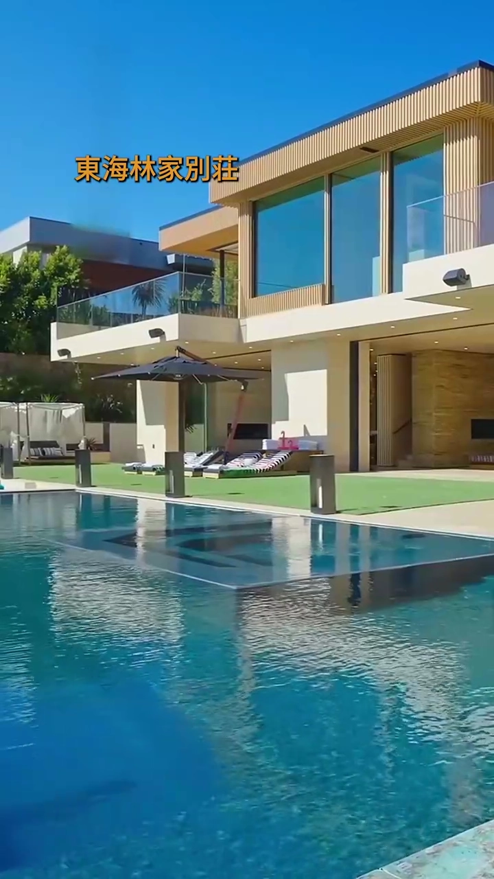 豪門に戻った妻と最強三兄弟写真