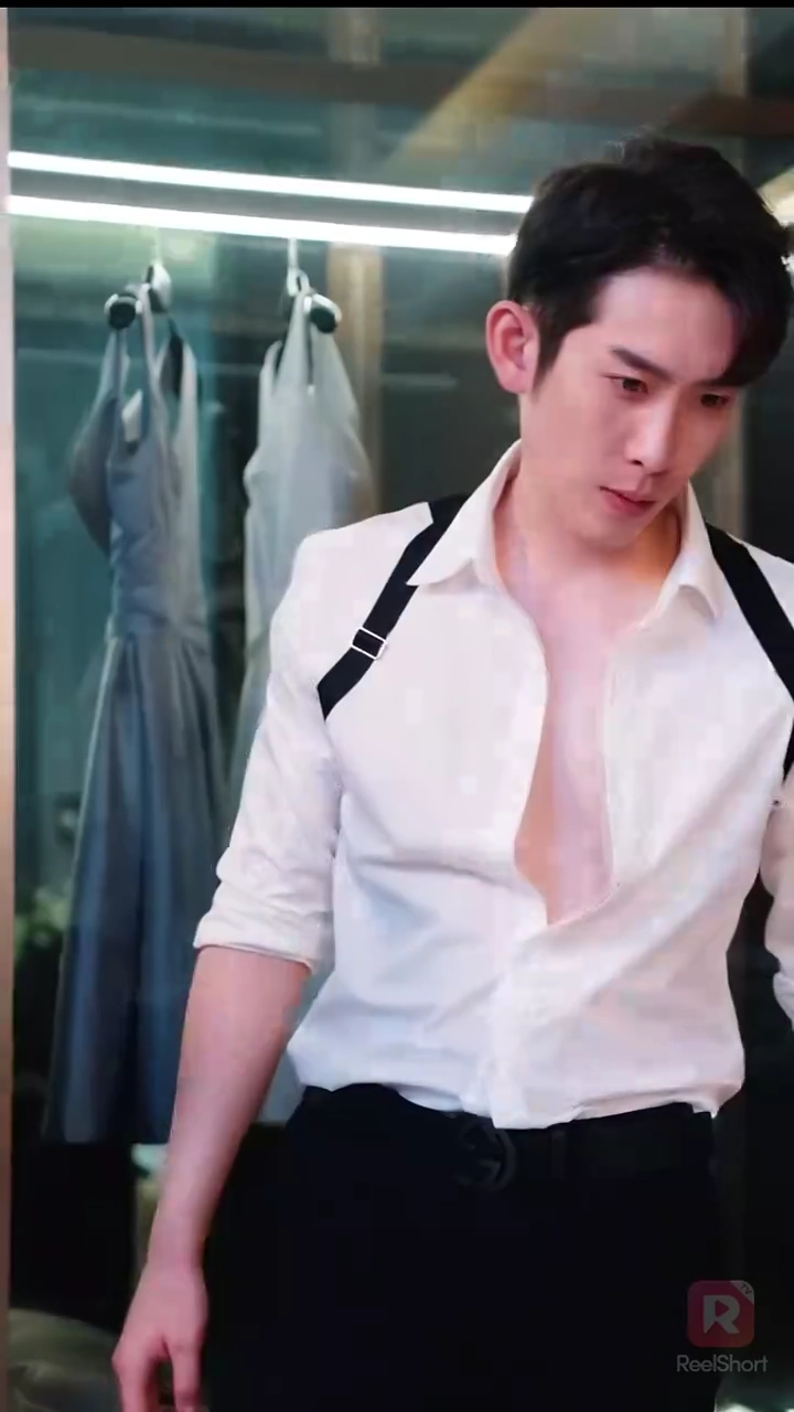 可愛い子ちゃん襲来!!再会のせつない秘密写真