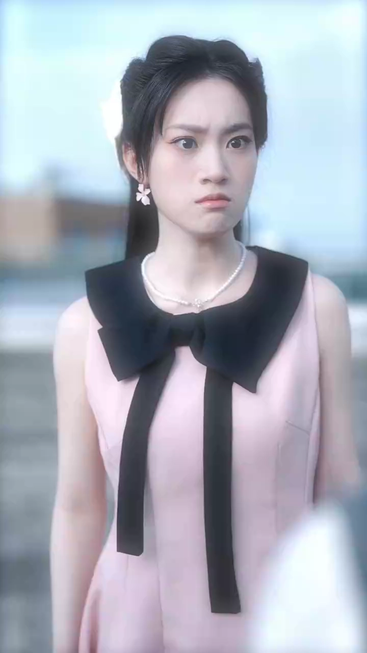 転生して盗みルームメイトを打ち負かす写真