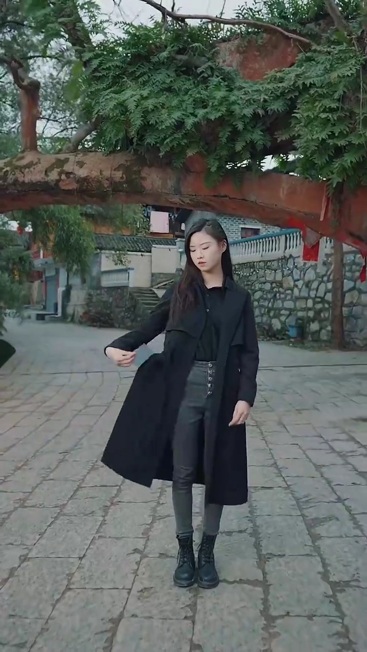 The Rise Of The Humble HeirPhoto