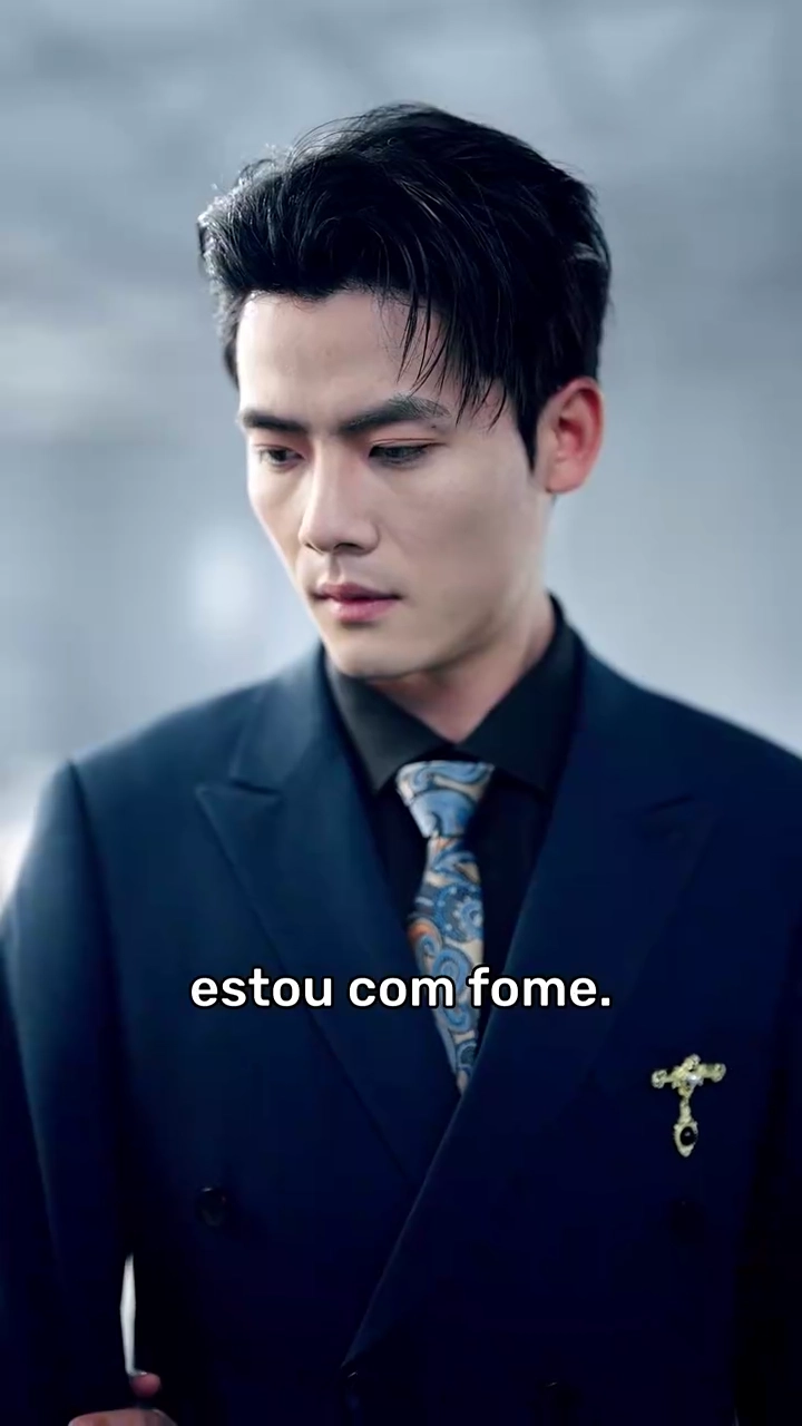 Reconstruída das Cinzas, Amada pela LuzFoto