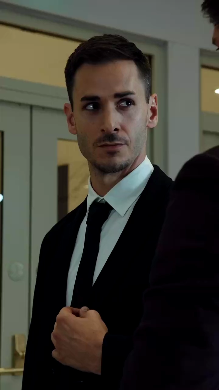 O Bilionário Oculto Virou meu MaridoFoto