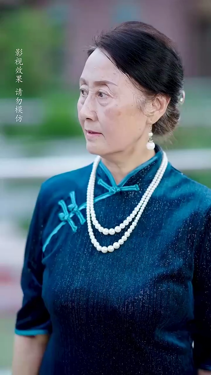 Falling For My Secret HusbandPhoto