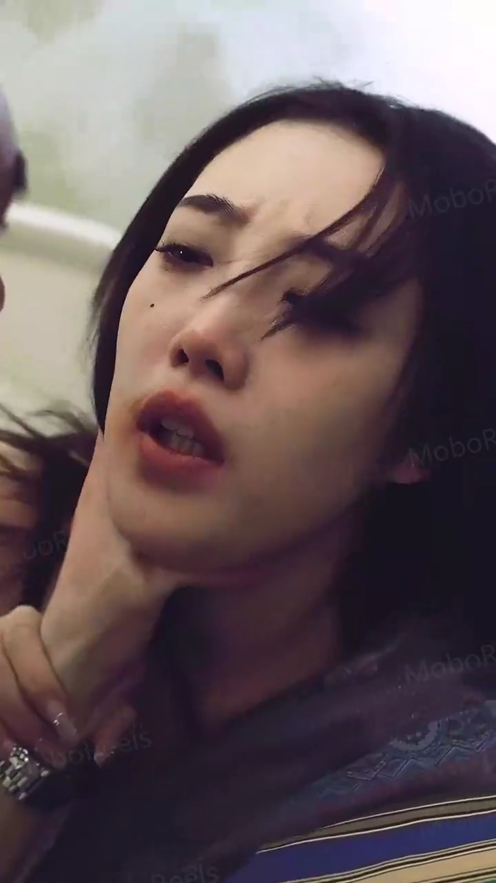 Presa pelo bilionárioFoto