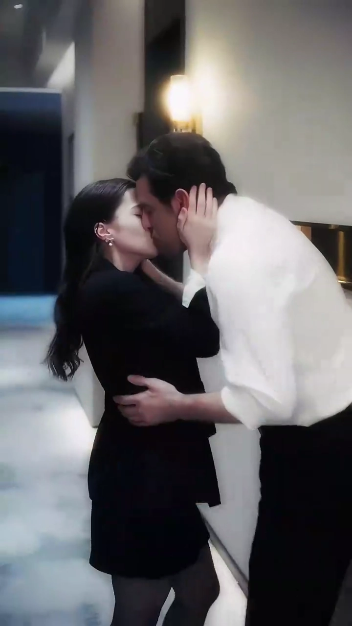 O Homem da Noite Virou Meu ChefeFoto