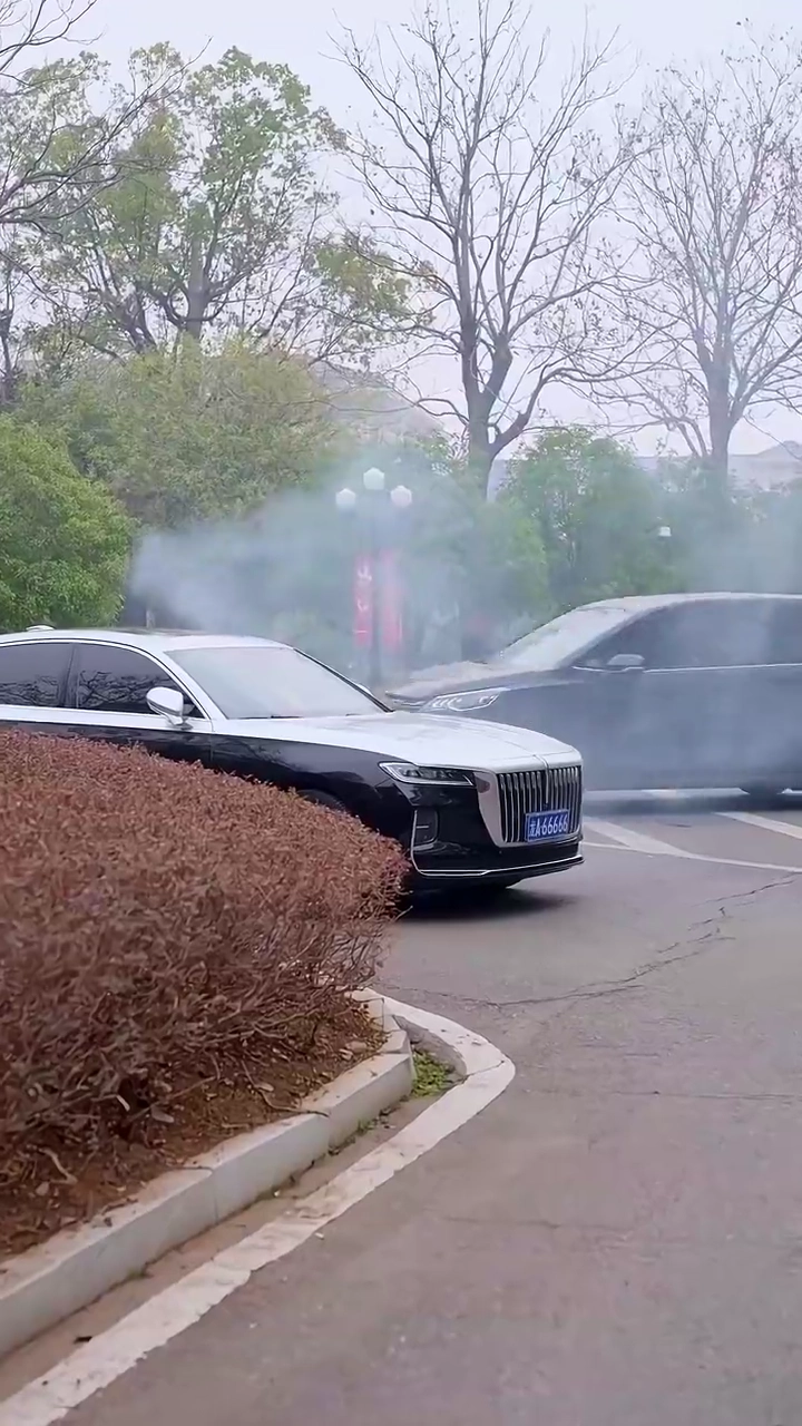 Kembali Jatuh Hatifoto