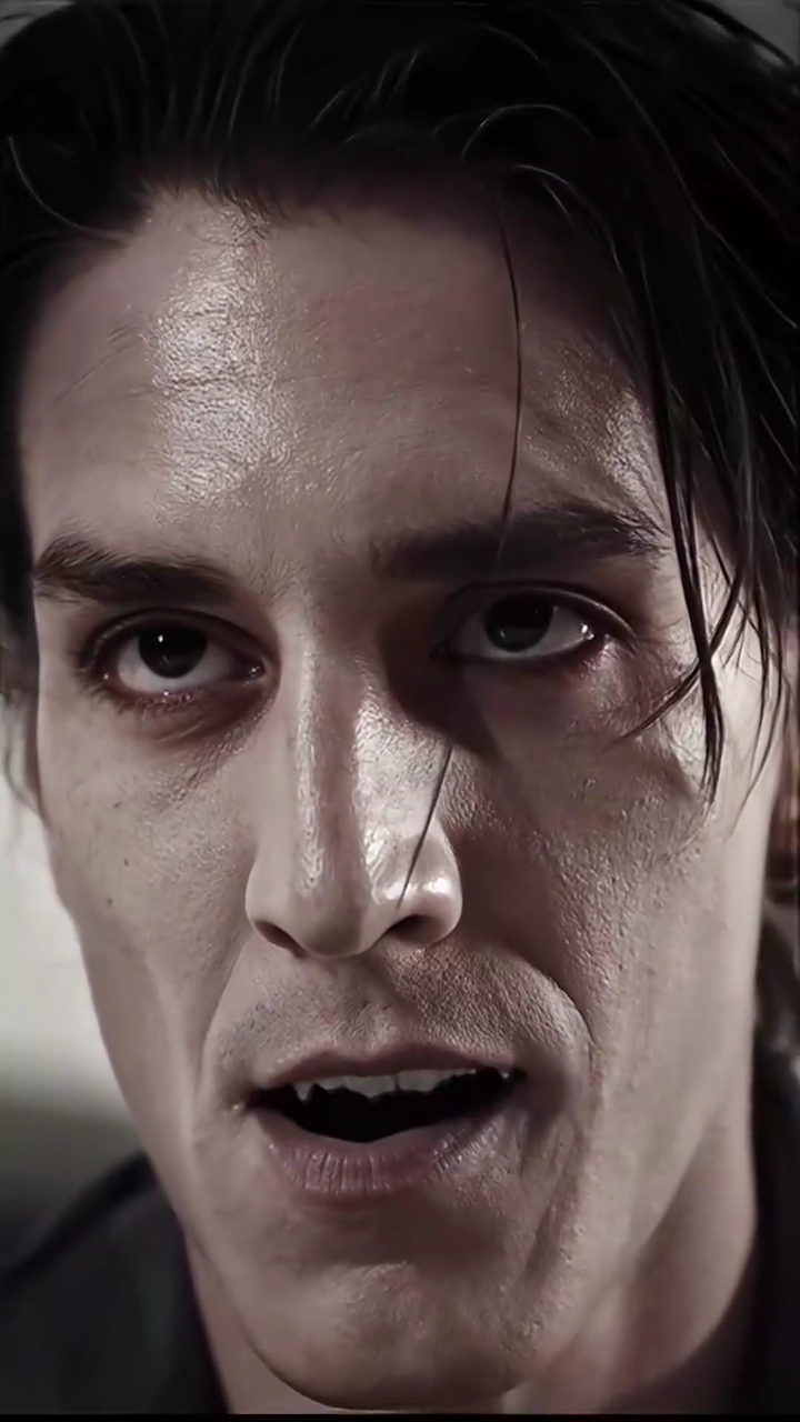 DATE WITH A VAMPIREPhoto