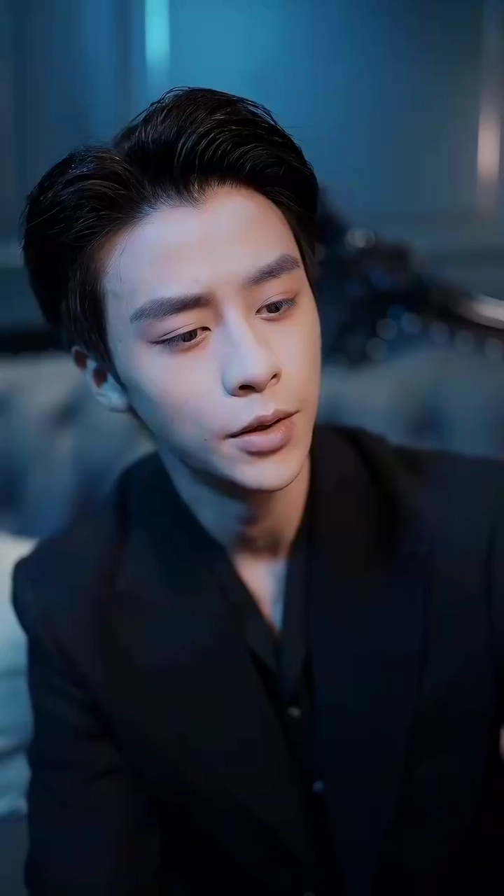 Her Trap, His DownfallPhoto