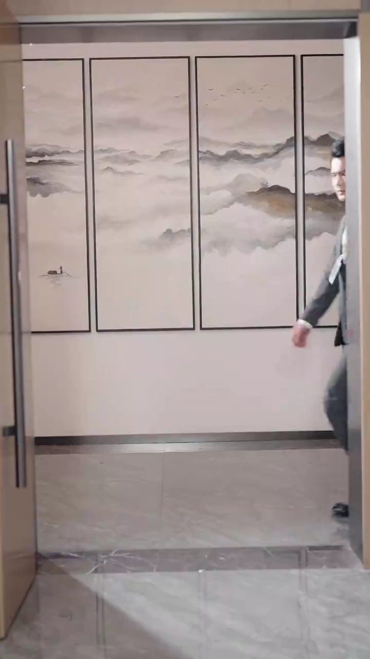 Boss Lady's CounterattackPhoto