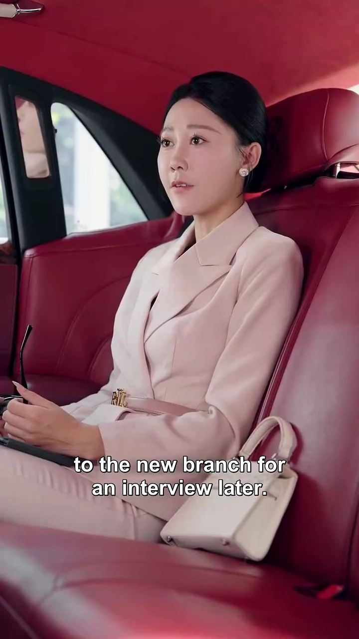 Boss Lady's CounterattackPhoto