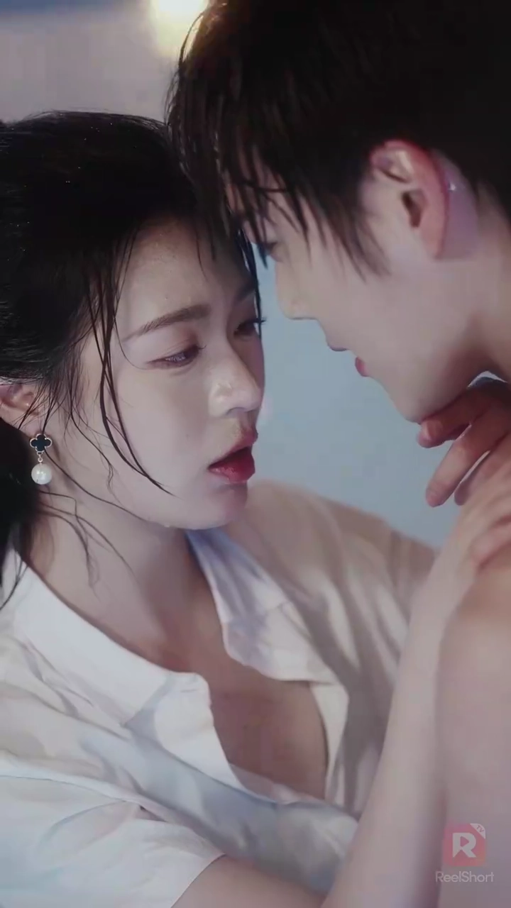 รักลวงในงานแต่งรูปภาพ