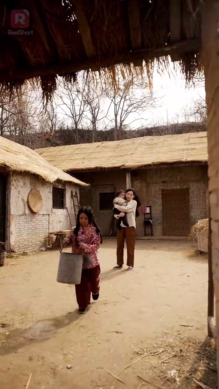 หญิงสาวผู้นำโชครูปภาพ