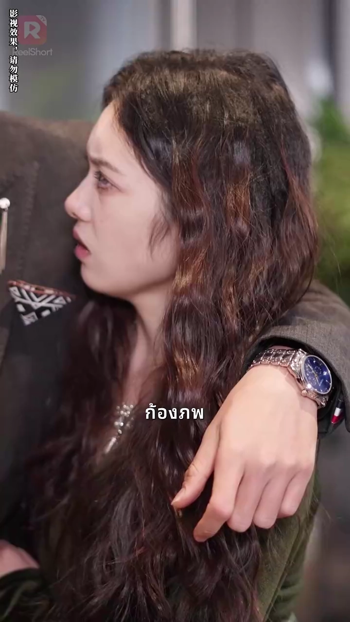 หลังหย่ากัน อดีตภรรยาทั้งสวยทั้งเท่รูปภาพ