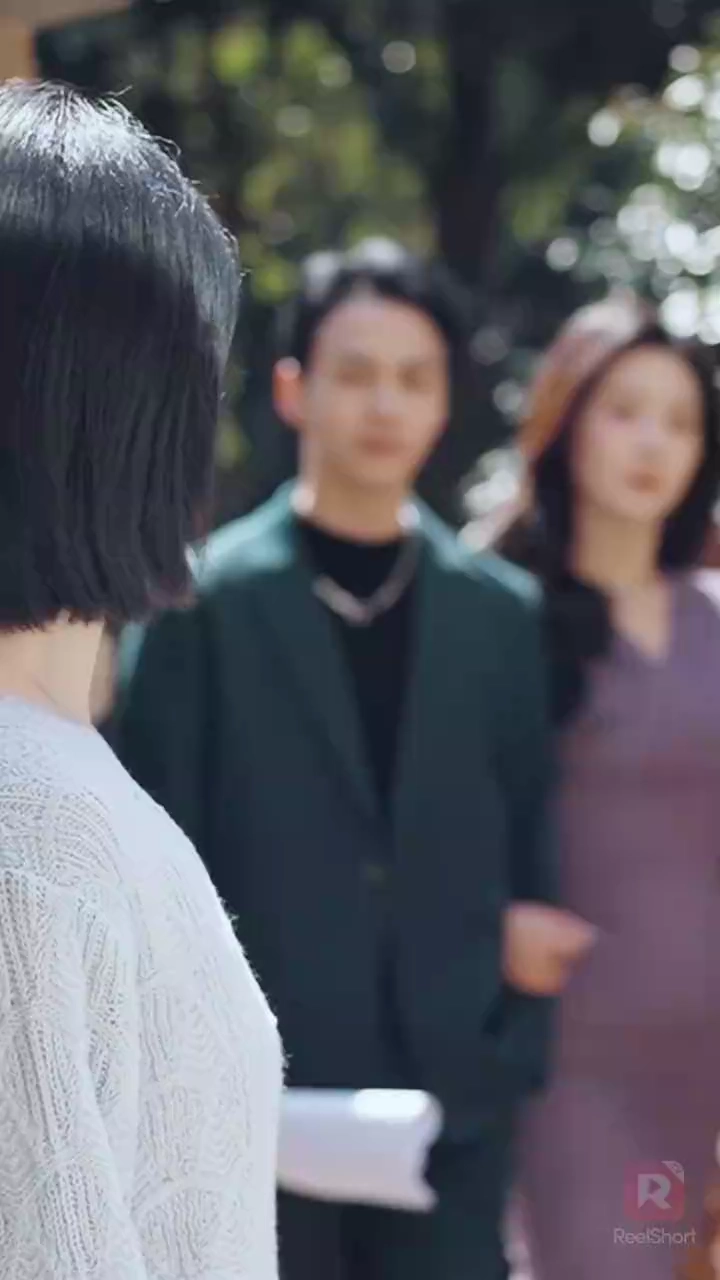 รักสลับวัยรูปภาพ