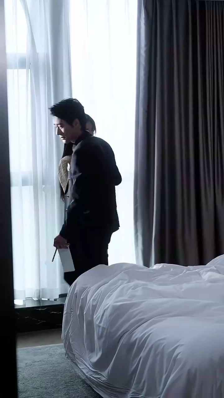 Cinta di Balik Kegelapanfoto