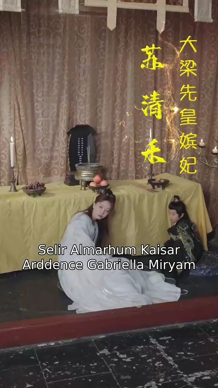 Membesarkan Kaisar Mudafoto