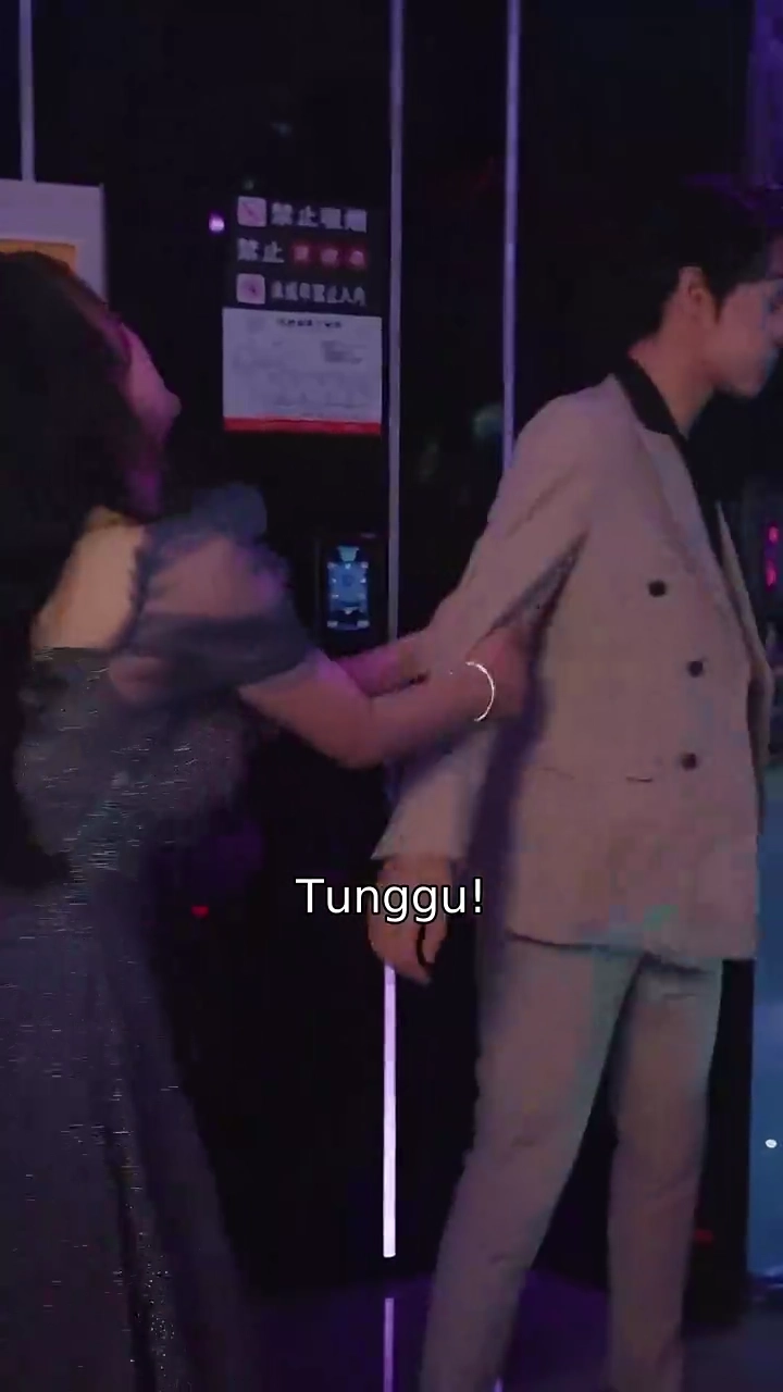 Suami Gigoloku Adalah Seorang Miliarderfoto