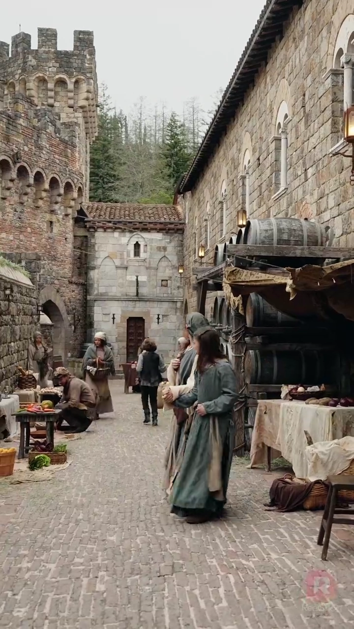 Aku Kembali dari Perang sebagai Adipatifoto