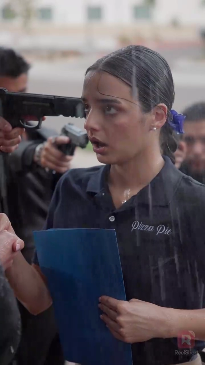 Bos Mafia Kejam Dikalahkan Cintafoto