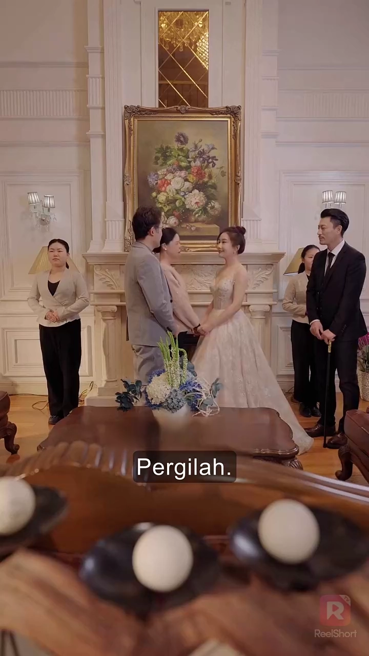 Apa Itu Ini, Aku Nggak Pedulifoto