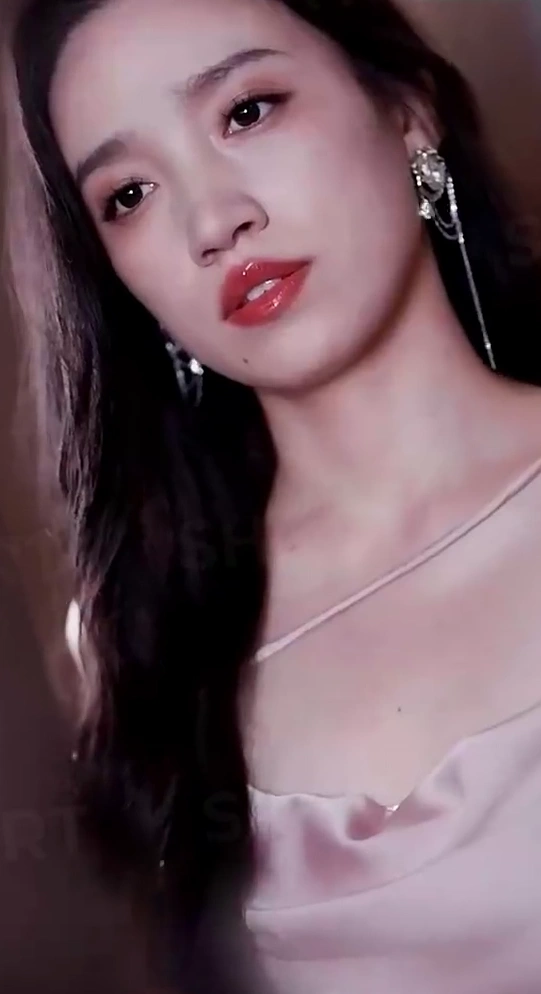 Strategi Mantan Istri Tuan Fu malah Ingin Memanjakankufoto