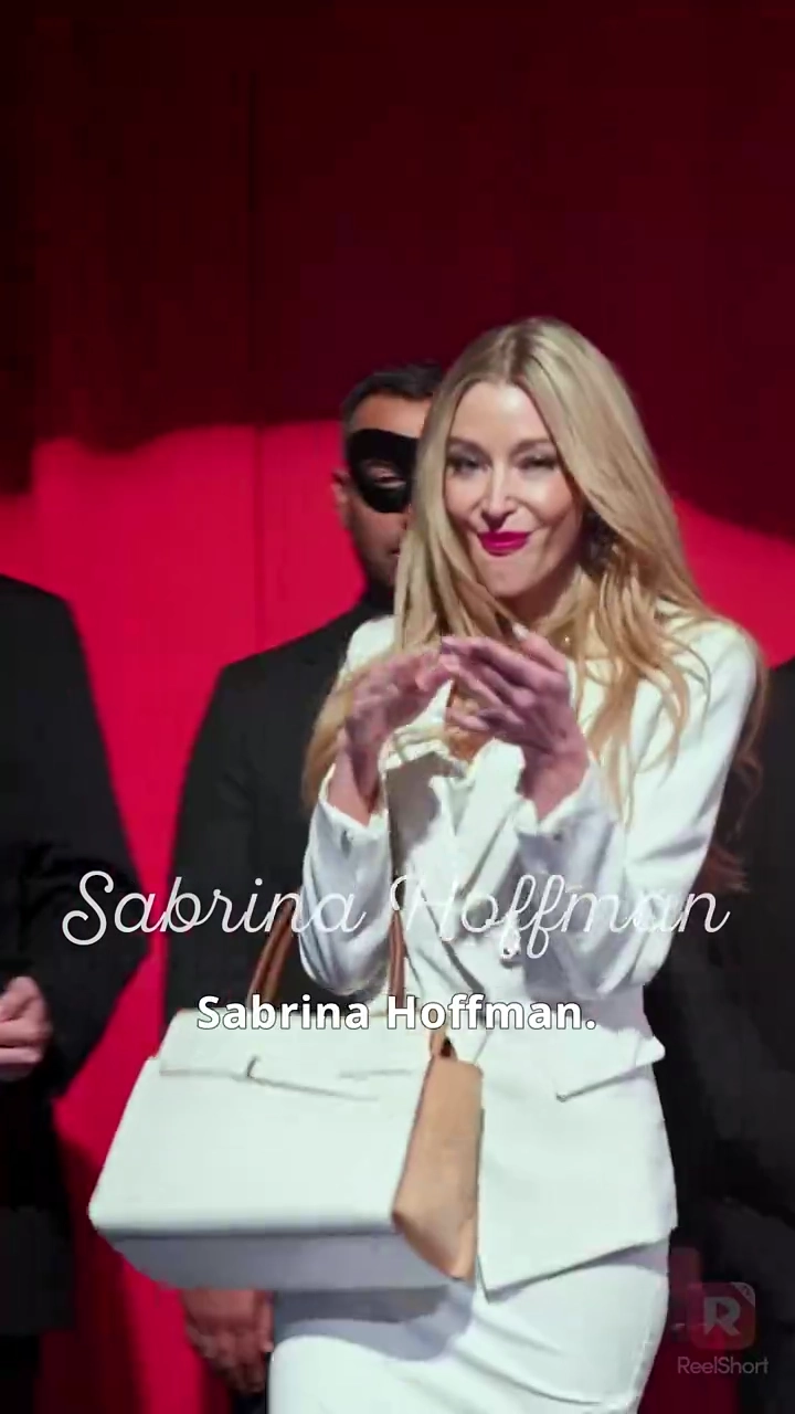 Suamimu Kini Milikkufoto