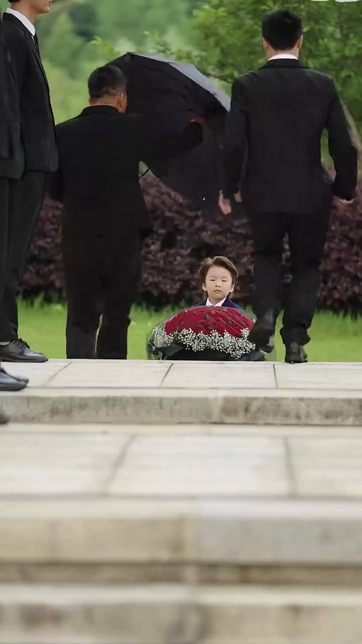 Menikah Kilat dengan Musuh Bebuyutanfoto