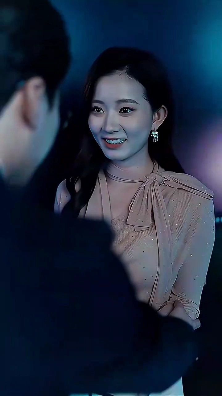 夜明けを待つ薔薇写真