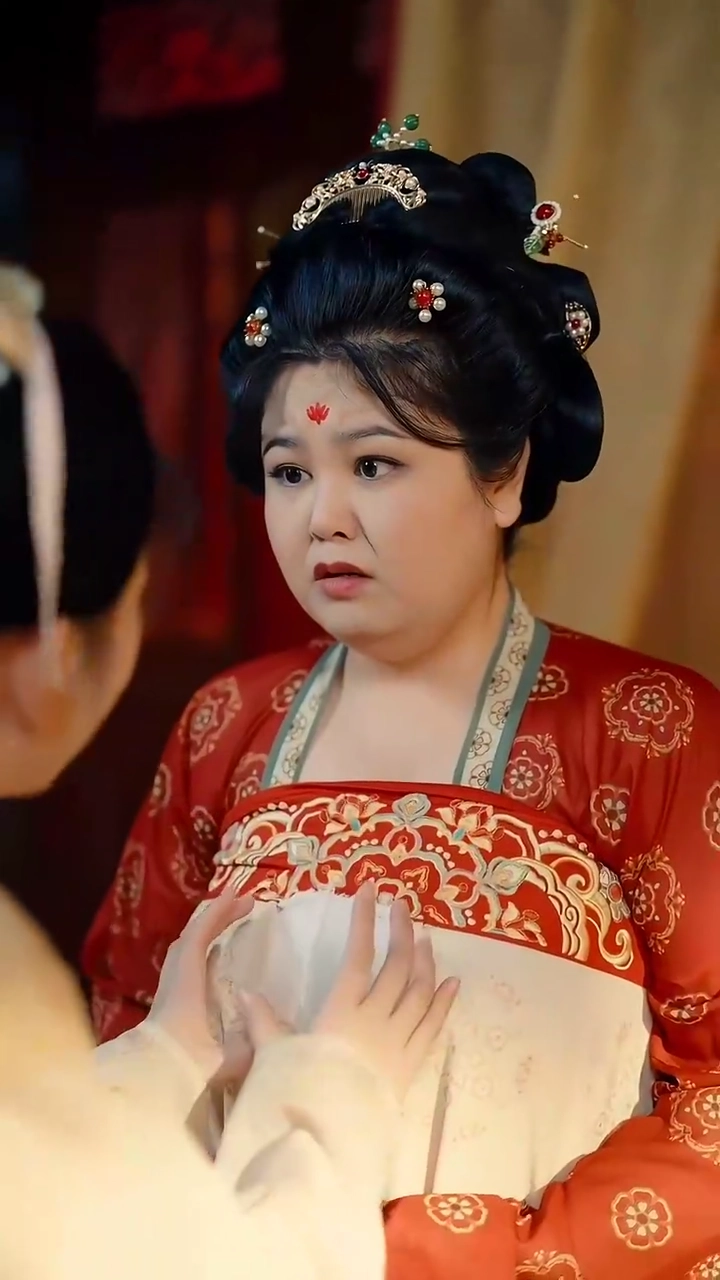 ぽっちゃり母子の皇室攻略写真