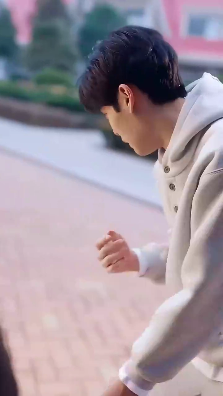 ろう者の恋、背信の代償写真