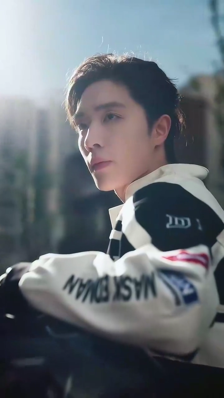 Mon Ennemi, Mon Mari à VenirPhoto