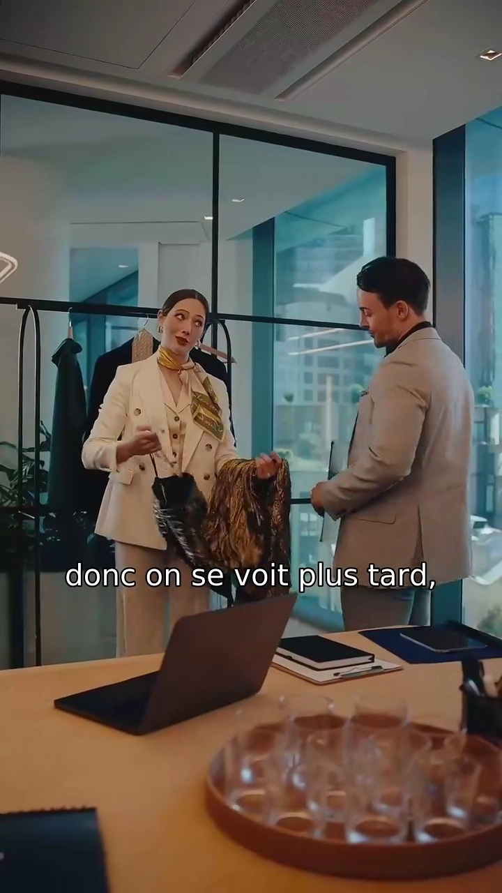 La Reine des Actions Fait Son RetourPhoto