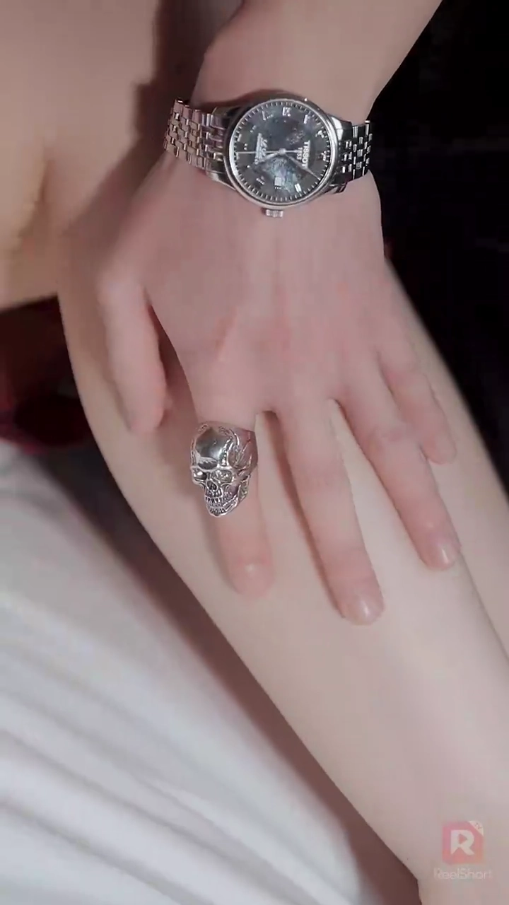 Demande en mariage surprise au dîner de divorcePhoto