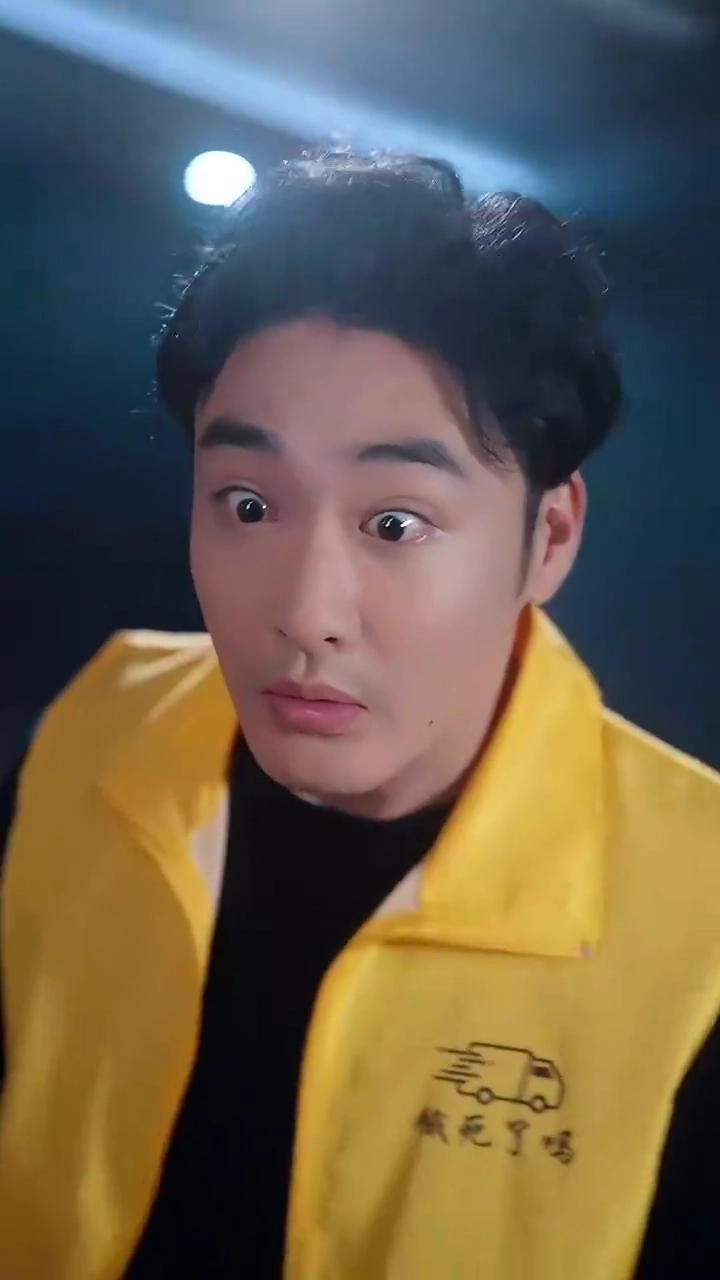 Инкогнито бога войны: Приключения курьерафото