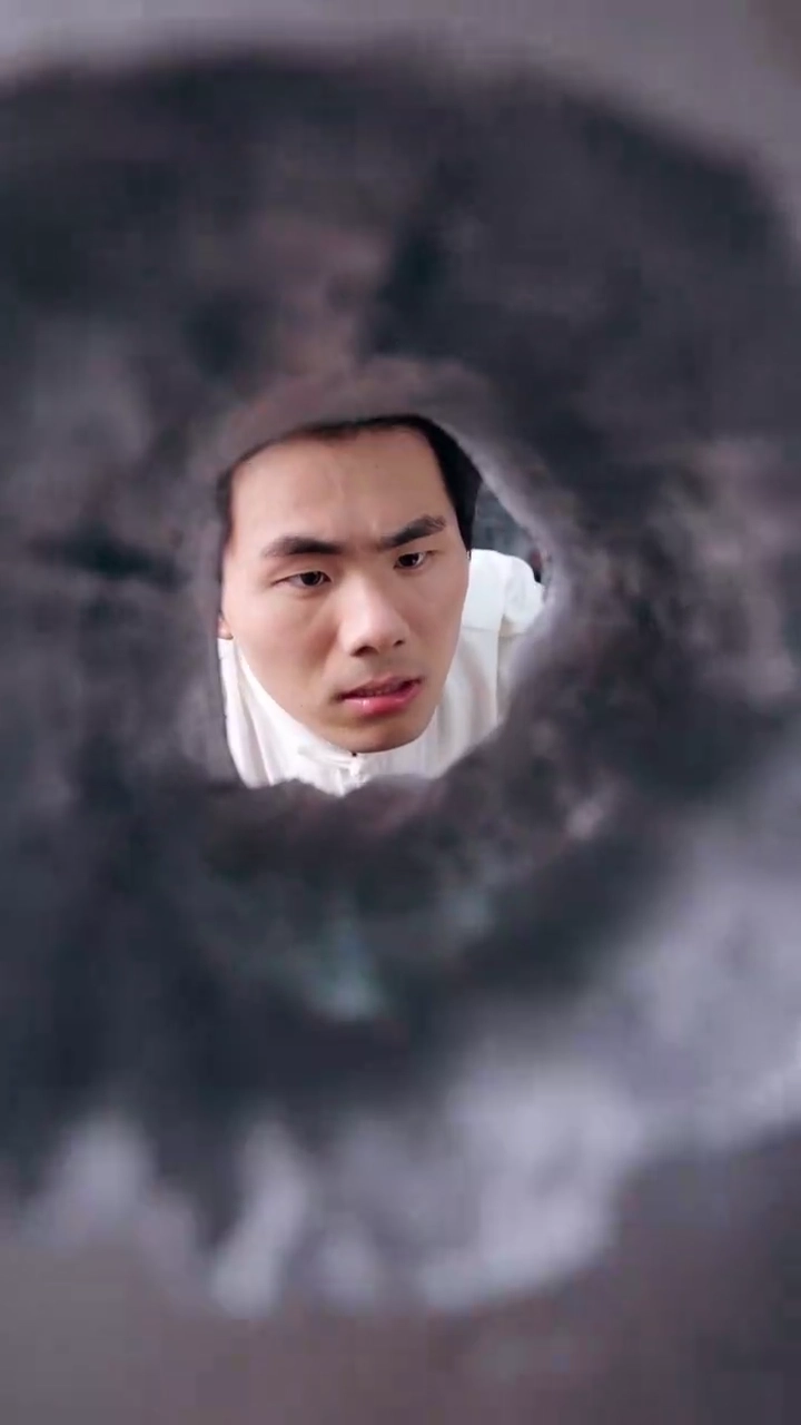 民国拳王が掃除婦に転生写真