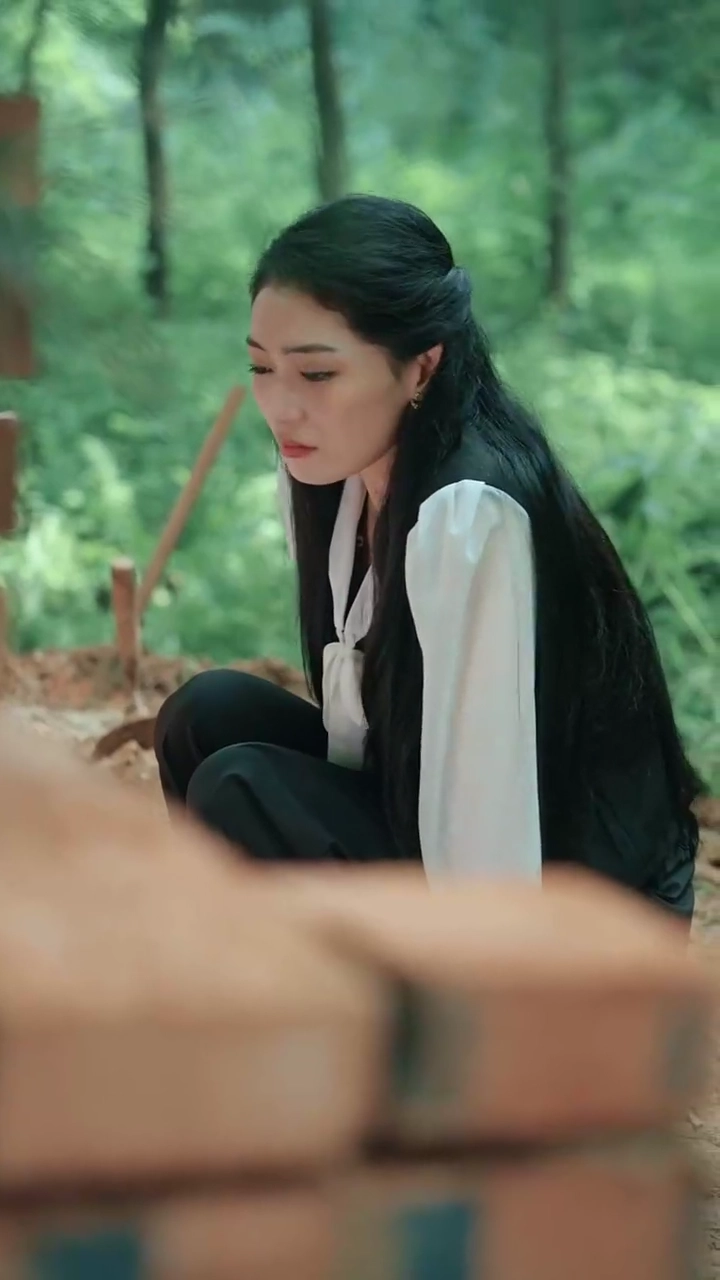 過ちを捨て、愛をつむぐ写真