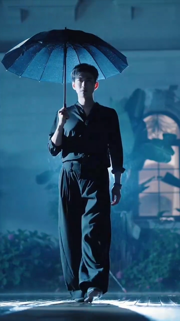 薄い雲の下、君を寵愛する写真