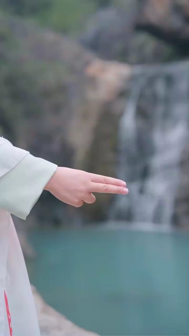 仙力を持つ娘が下界に来た写真