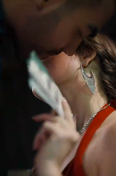 The Mafia Boss Happens to Be My Sex Partner