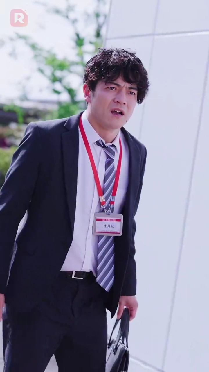 カウントダウン黒会社爆発写真