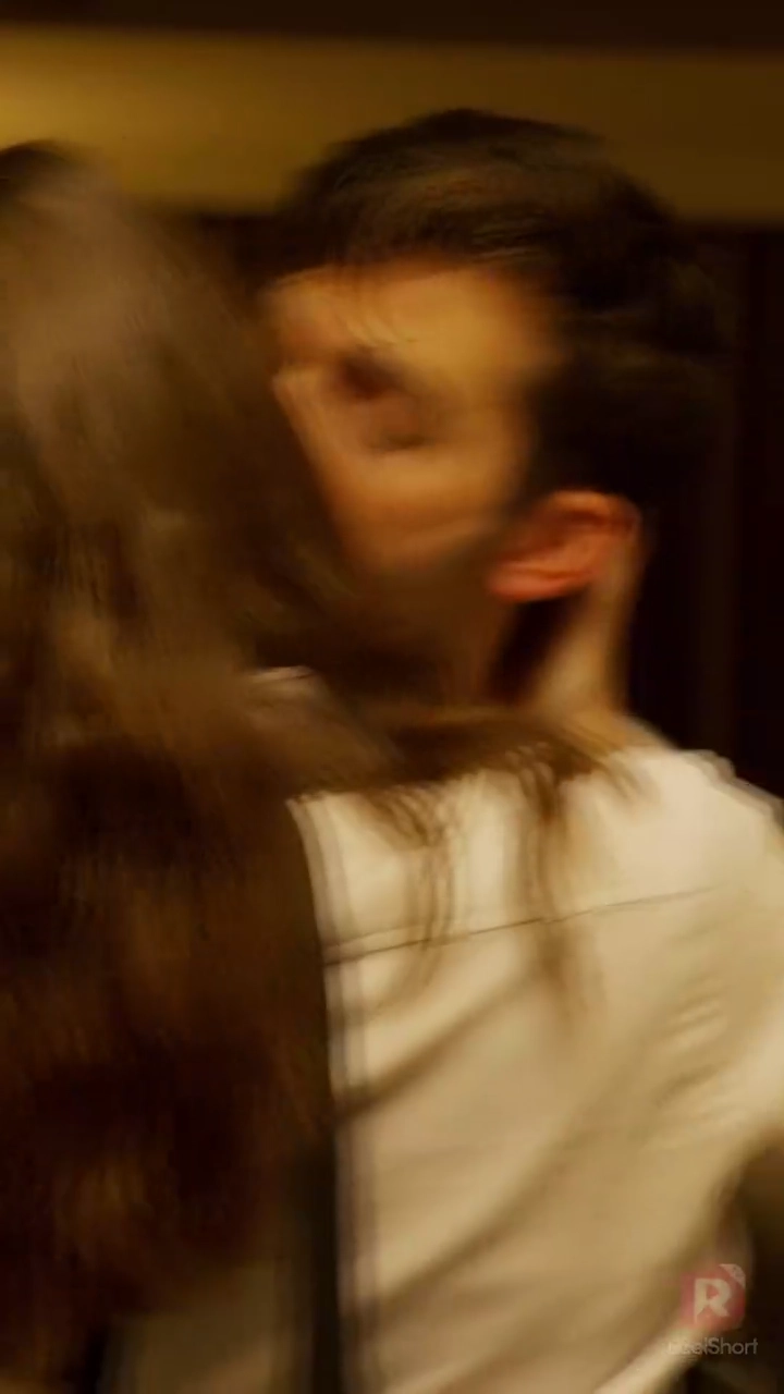 注意！可愛い赤ちゃんが来た！写真