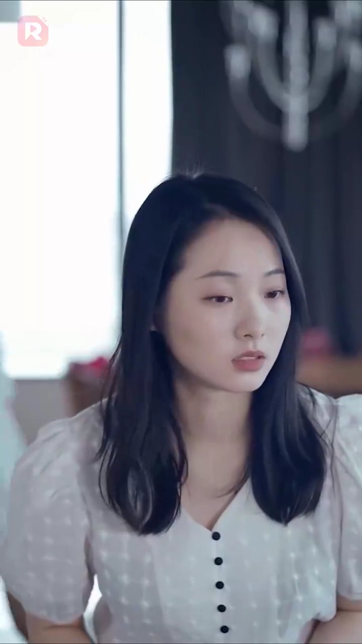 かりそめの花嫁ですが、社長に溺愛されています写真